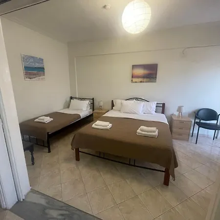 Appartement Dimitris 80m From The Néa Péramos