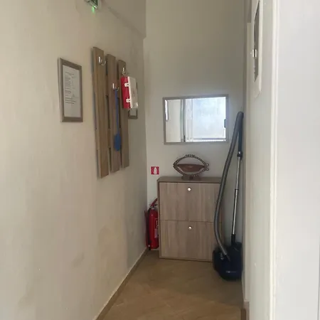 아파트 Dimitris 80m From The Néa Péramos