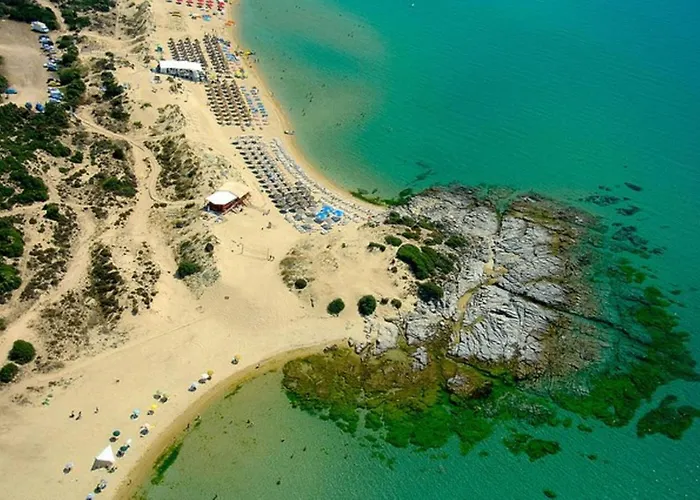 Dimitris 80m From The Néa Péramos