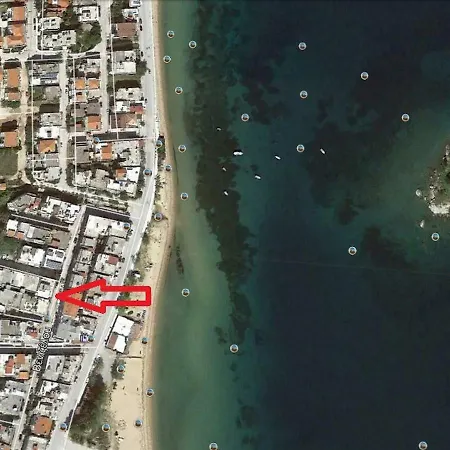 Dimitris 80m From The
